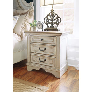 Realyn 3 Drawer Nightstand