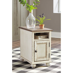 Realyn Chairside End Table
