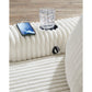 Lindyn Chaise